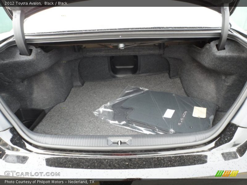 Black / Black 2012 Toyota Avalon