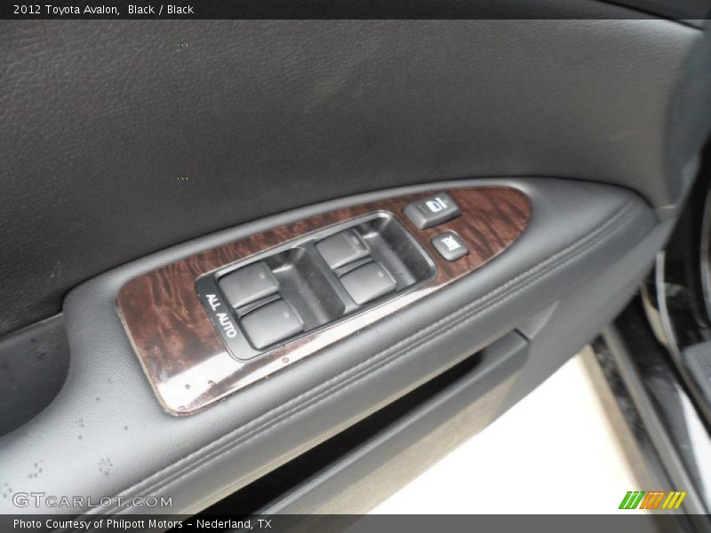 Black / Black 2012 Toyota Avalon
