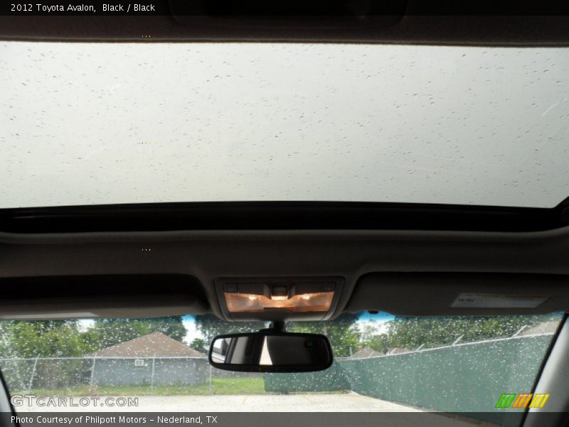 Black / Black 2012 Toyota Avalon