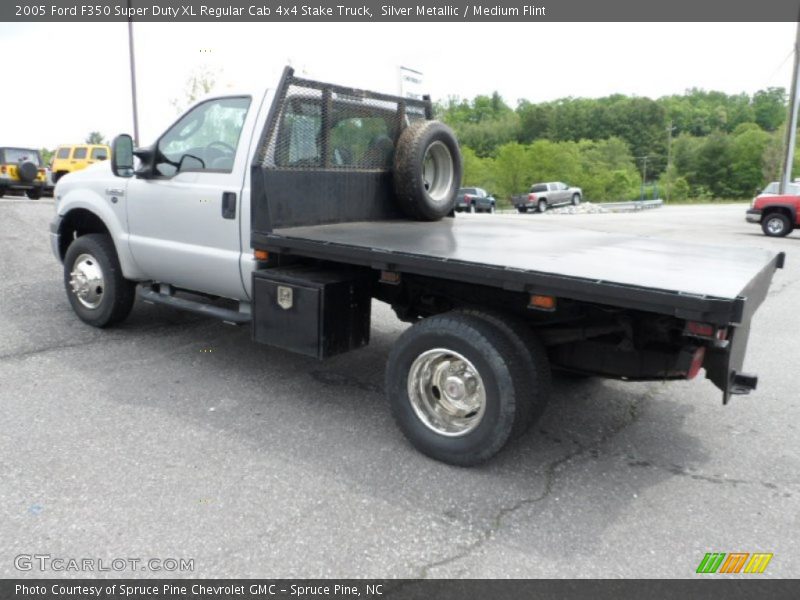  2005 F350 Super Duty XL Regular Cab 4x4 Stake Truck Silver Metallic