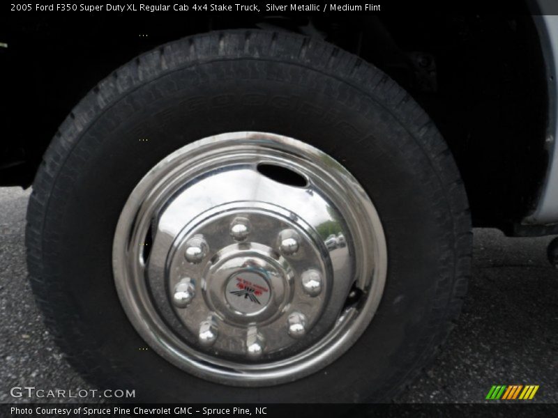 2005 F350 Super Duty XL Regular Cab 4x4 Stake Truck Wheel
