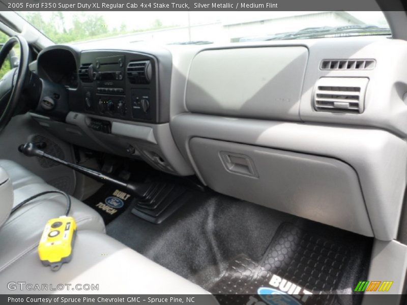 Silver Metallic / Medium Flint 2005 Ford F350 Super Duty XL Regular Cab 4x4 Stake Truck