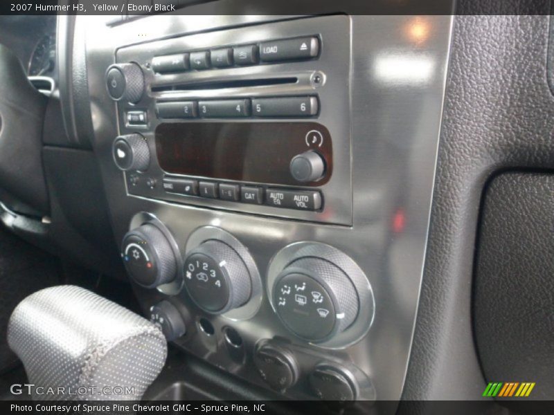 Yellow / Ebony Black 2007 Hummer H3