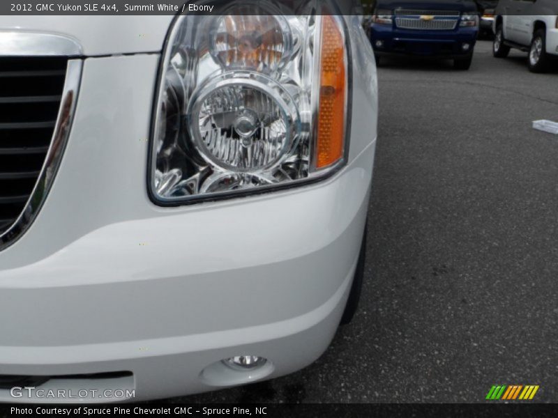 Summit White / Ebony 2012 GMC Yukon SLE 4x4