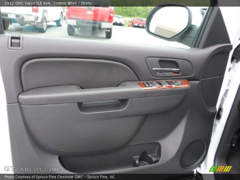 Summit White / Ebony 2012 GMC Yukon SLE 4x4