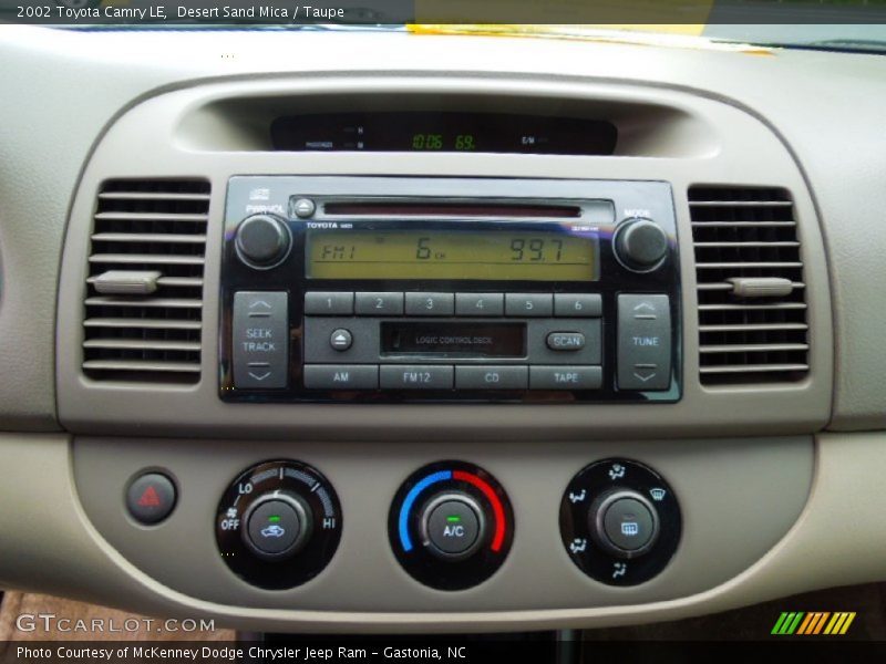 Desert Sand Mica / Taupe 2002 Toyota Camry LE