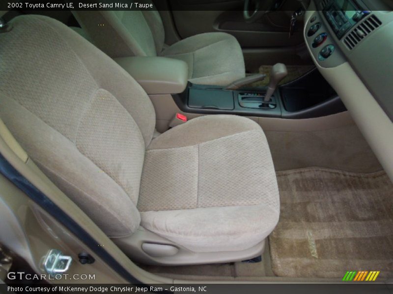 Desert Sand Mica / Taupe 2002 Toyota Camry LE