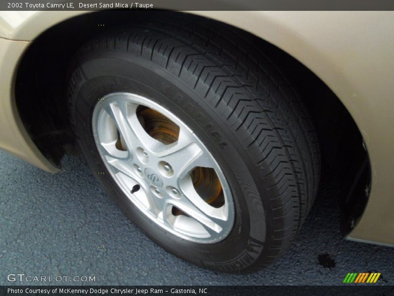 Desert Sand Mica / Taupe 2002 Toyota Camry LE
