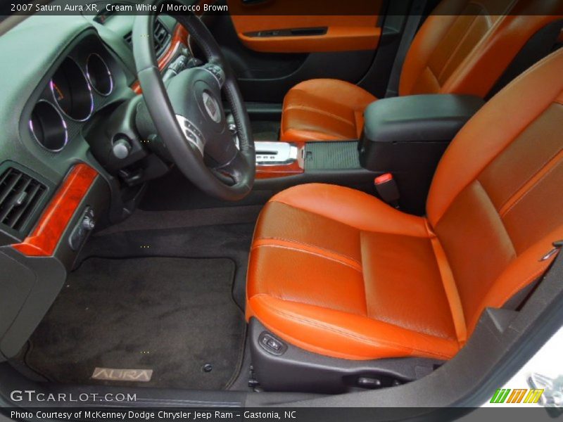 Cream White / Morocco Brown 2007 Saturn Aura XR