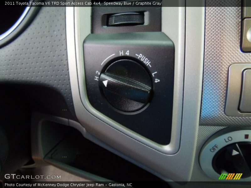 Speedway Blue / Graphite Gray 2011 Toyota Tacoma V6 TRD Sport Access Cab 4x4