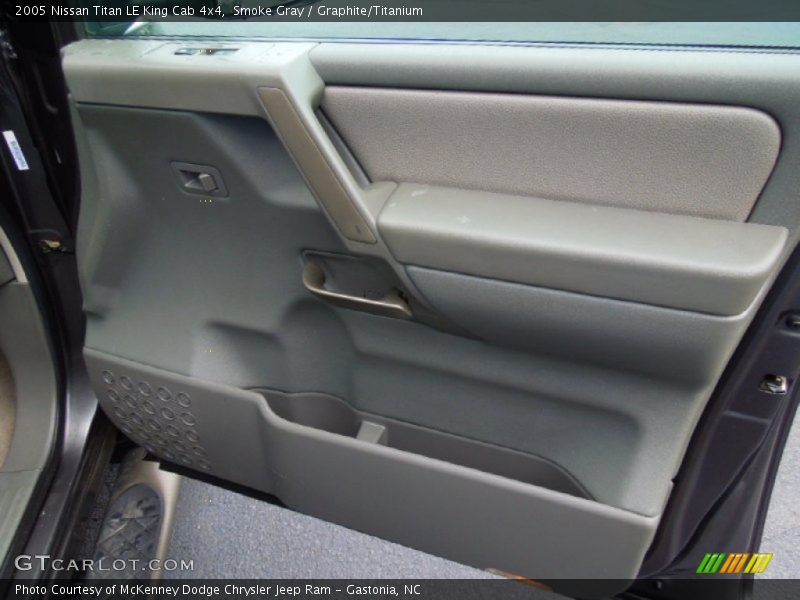 Smoke Gray / Graphite/Titanium 2005 Nissan Titan LE King Cab 4x4