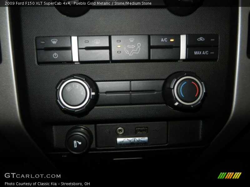 Pueblo Gold Metallic / Stone/Medium Stone 2009 Ford F150 XLT SuperCab 4x4