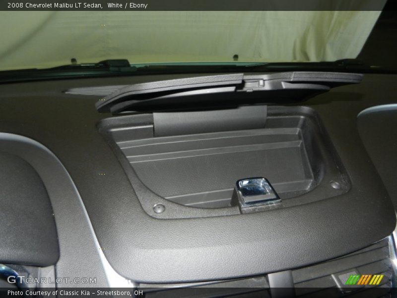 White / Ebony 2008 Chevrolet Malibu LT Sedan