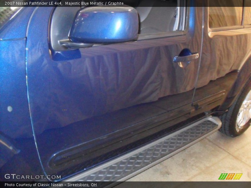 Majestic Blue Metallic / Graphite 2007 Nissan Pathfinder LE 4x4