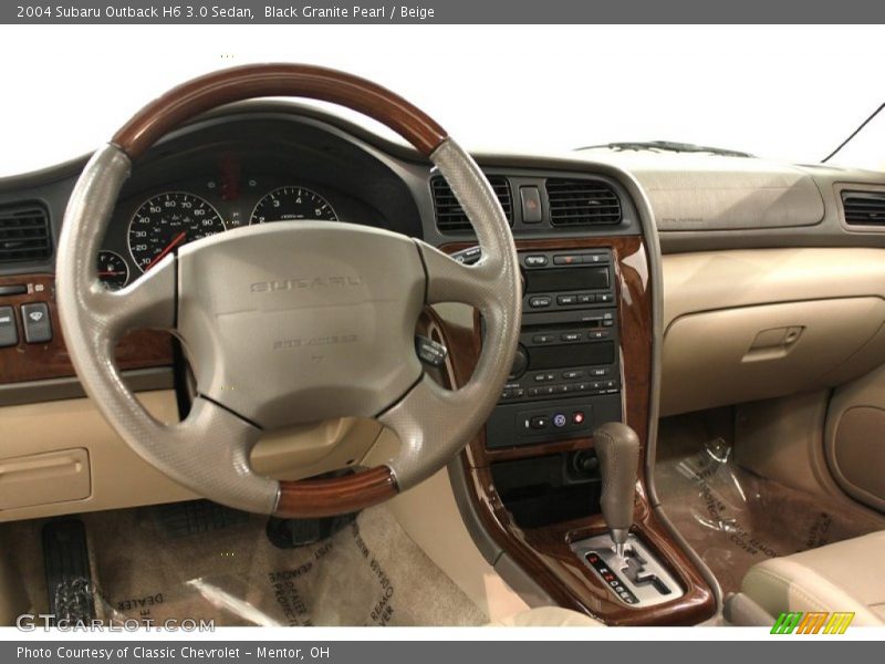 Dashboard of 2004 Outback H6 3.0 Sedan