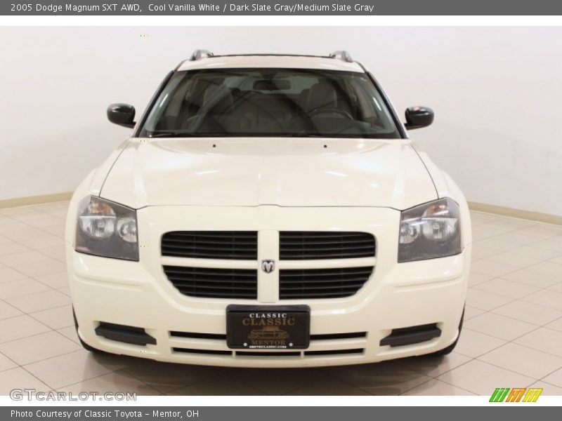 Cool Vanilla White / Dark Slate Gray/Medium Slate Gray 2005 Dodge Magnum SXT AWD