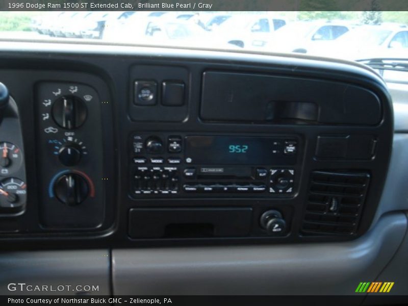 Brilliant Blue Pearl / Gray 1996 Dodge Ram 1500 ST Extended Cab