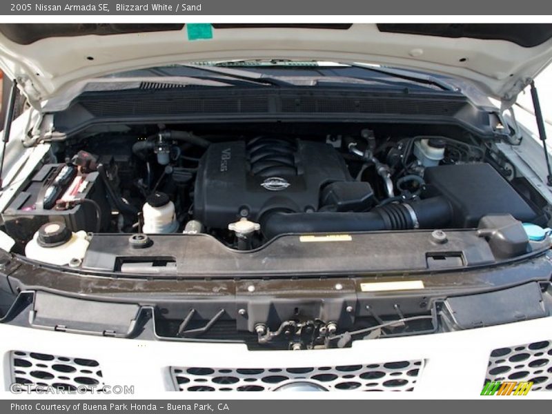 Blizzard White / Sand 2005 Nissan Armada SE