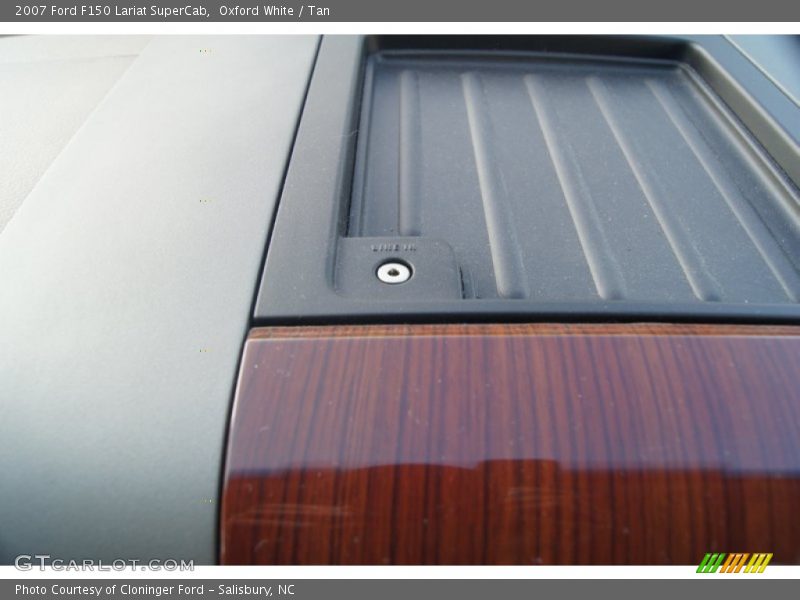 Oxford White / Tan 2007 Ford F150 Lariat SuperCab