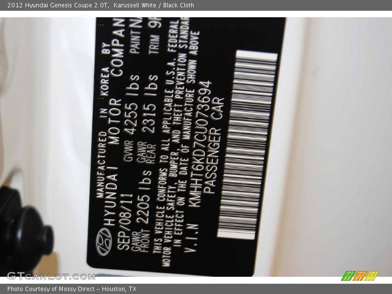Karussell White / Black Cloth 2012 Hyundai Genesis Coupe 2.0T