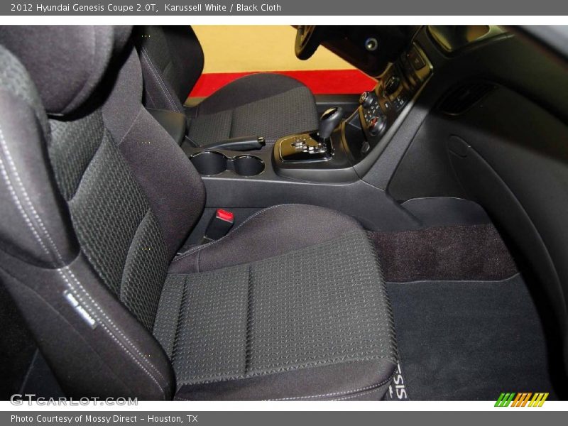 Karussell White / Black Cloth 2012 Hyundai Genesis Coupe 2.0T