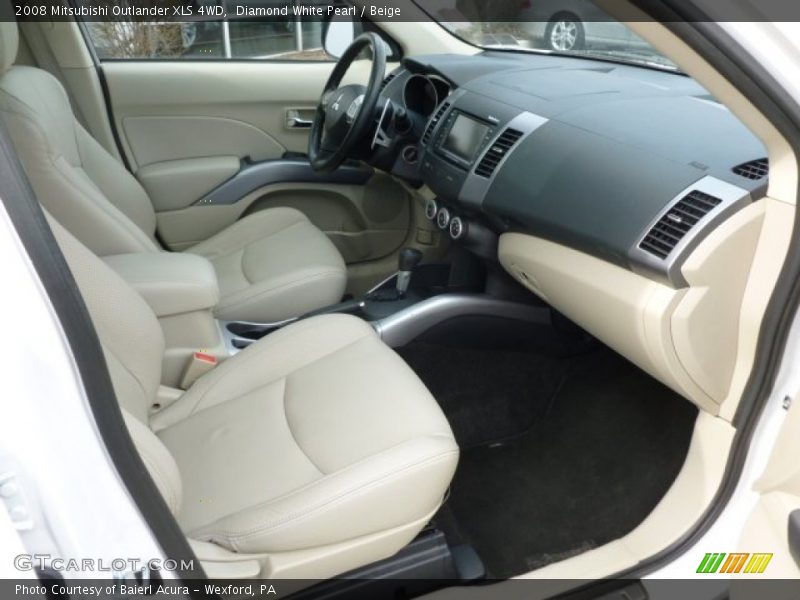 Diamond White Pearl / Beige 2008 Mitsubishi Outlander XLS 4WD
