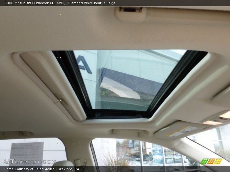 Diamond White Pearl / Beige 2008 Mitsubishi Outlander XLS 4WD