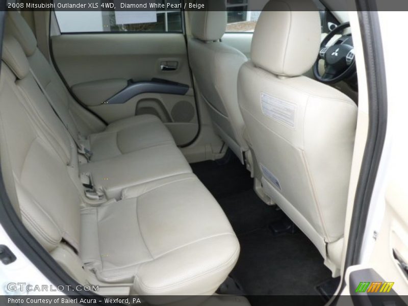 Diamond White Pearl / Beige 2008 Mitsubishi Outlander XLS 4WD