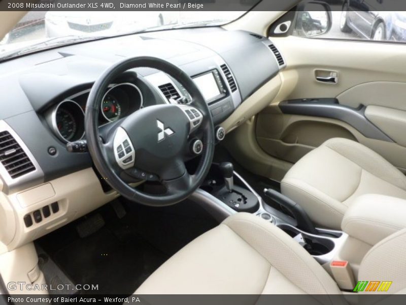 Diamond White Pearl / Beige 2008 Mitsubishi Outlander XLS 4WD