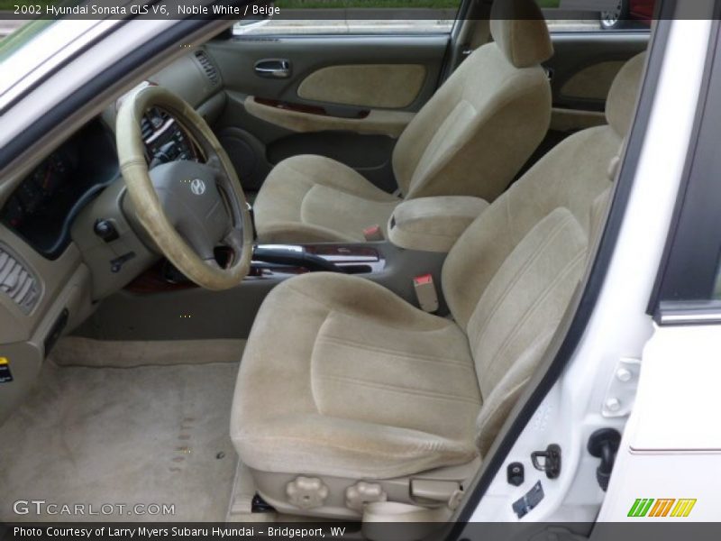 Noble White / Beige 2002 Hyundai Sonata GLS V6