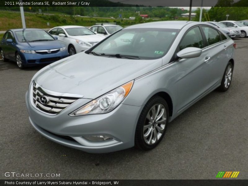 Radiant Silver / Gray 2011 Hyundai Sonata SE