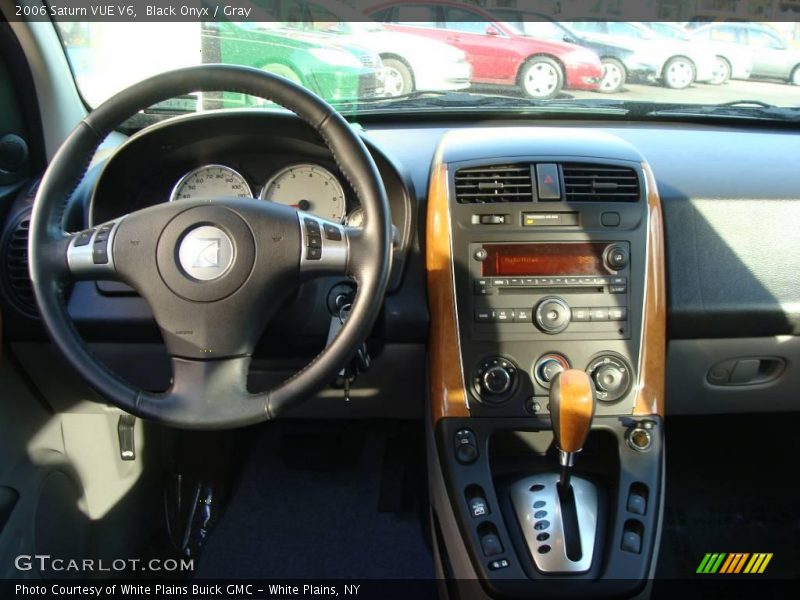 Black Onyx / Gray 2006 Saturn VUE V6