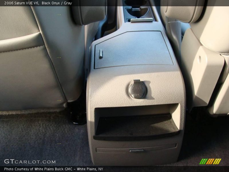 Black Onyx / Gray 2006 Saturn VUE V6