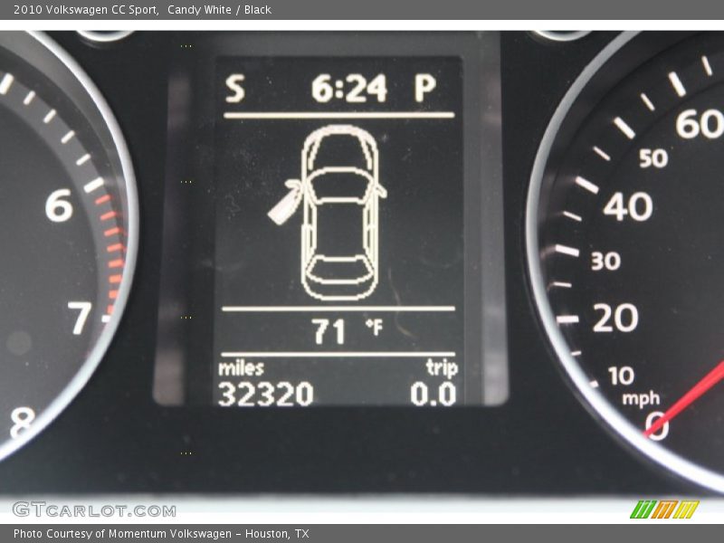 Candy White / Black 2010 Volkswagen CC Sport