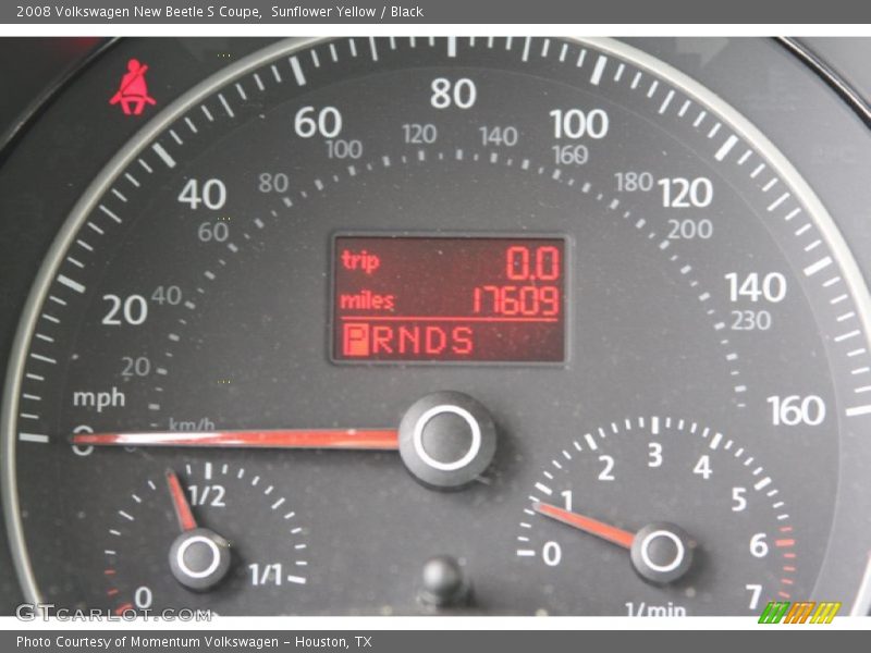 Sunflower Yellow / Black 2008 Volkswagen New Beetle S Coupe