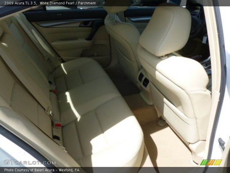 White Diamond Pearl / Parchment 2009 Acura TL 3.5