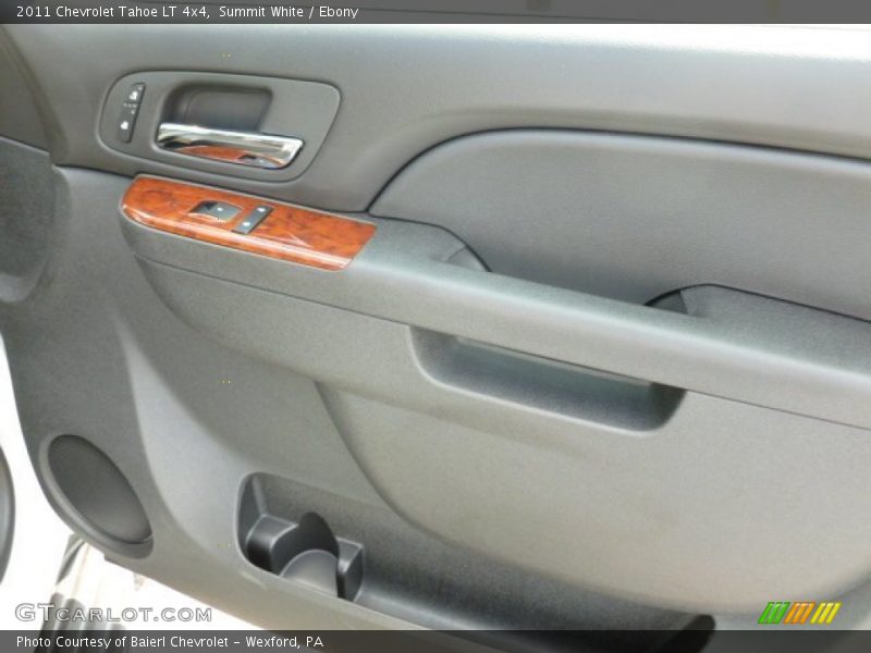 Summit White / Ebony 2011 Chevrolet Tahoe LT 4x4