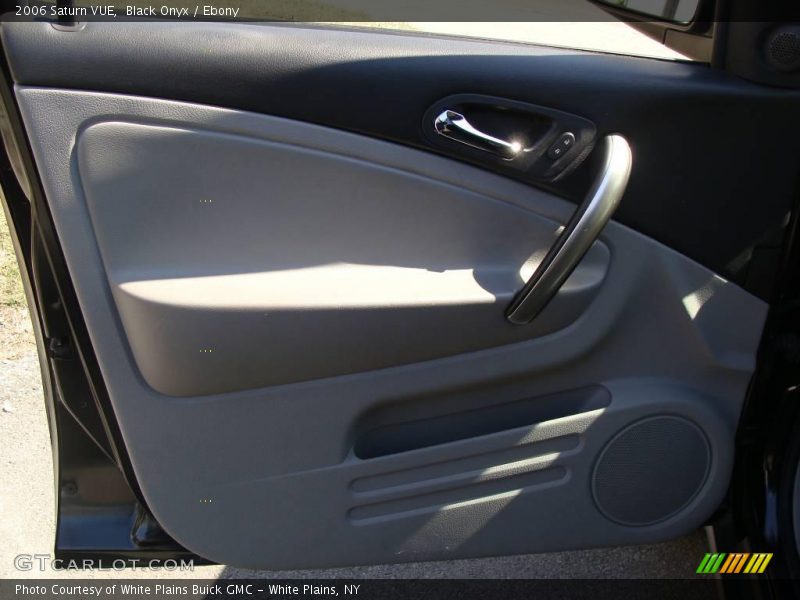 Black Onyx / Ebony 2006 Saturn VUE