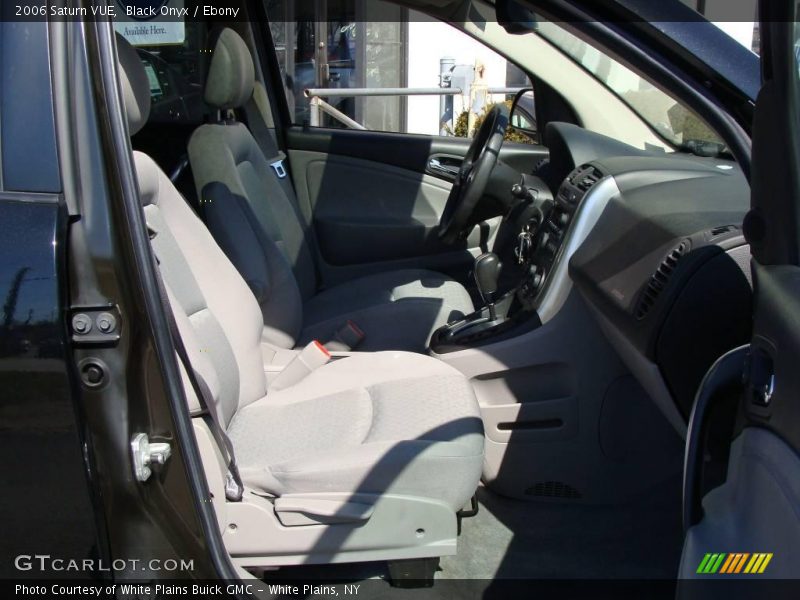 Black Onyx / Ebony 2006 Saturn VUE