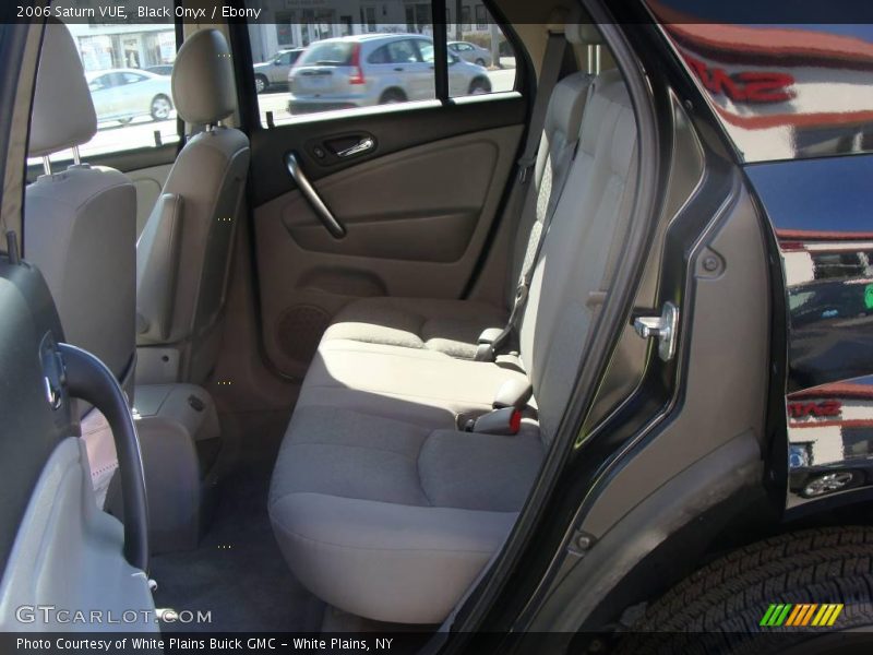 Black Onyx / Ebony 2006 Saturn VUE