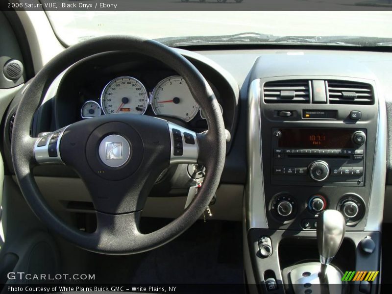 Black Onyx / Ebony 2006 Saturn VUE