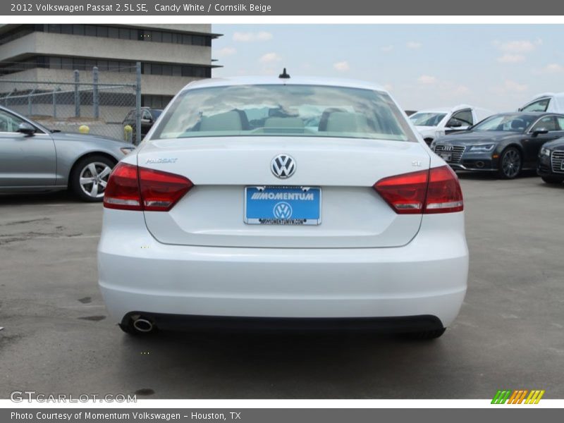 Candy White / Cornsilk Beige 2012 Volkswagen Passat 2.5L SE