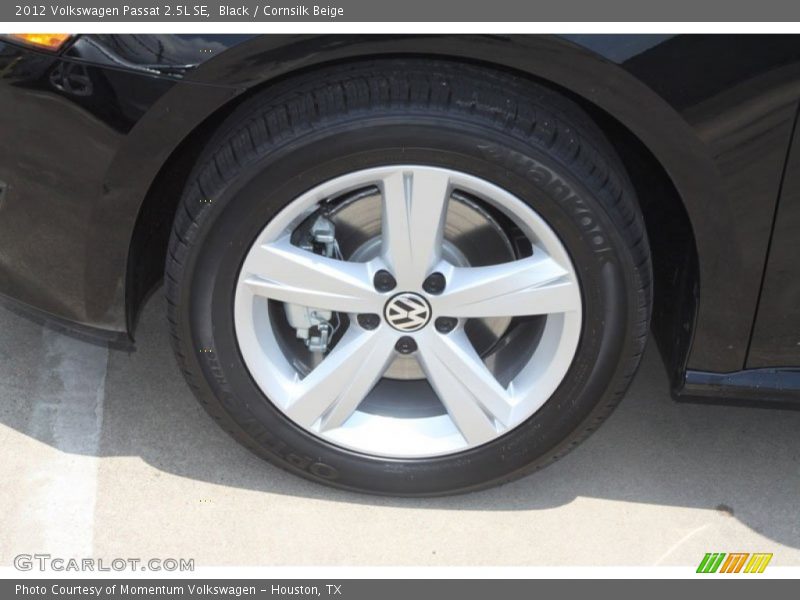Black / Cornsilk Beige 2012 Volkswagen Passat 2.5L SE