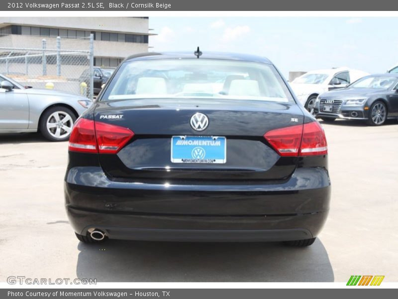 Black / Cornsilk Beige 2012 Volkswagen Passat 2.5L SE