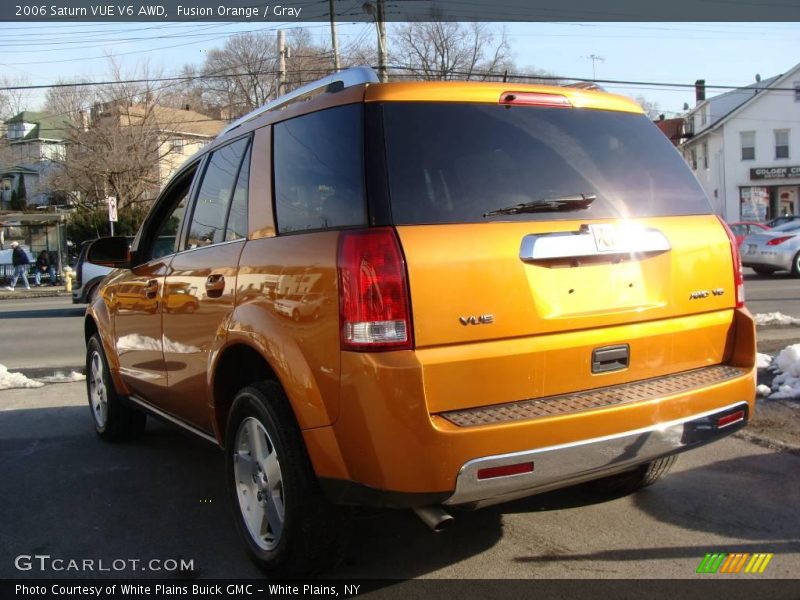 Fusion Orange / Gray 2006 Saturn VUE V6 AWD