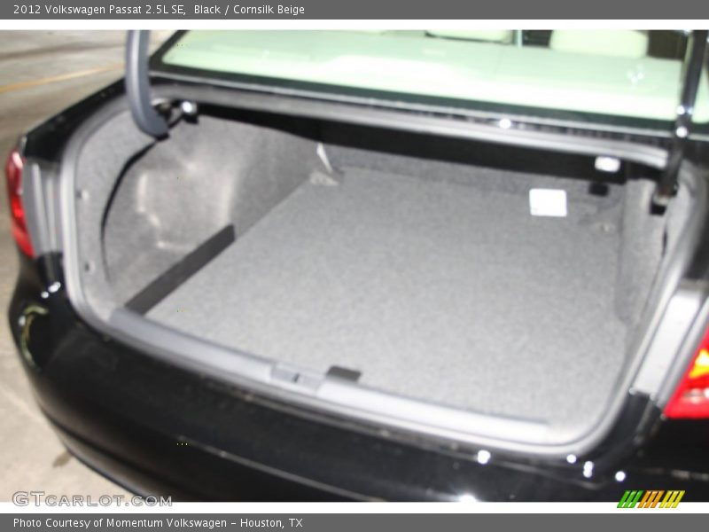 Black / Cornsilk Beige 2012 Volkswagen Passat 2.5L SE