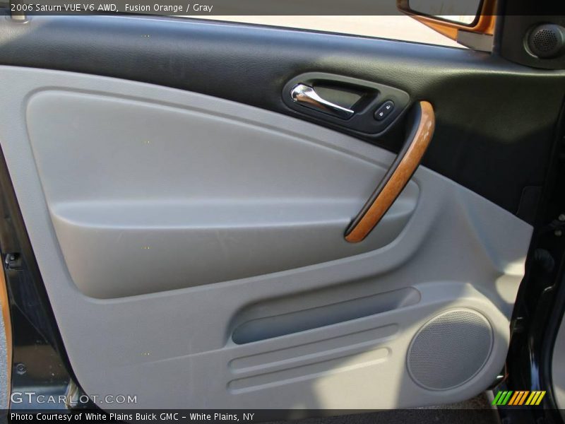 Fusion Orange / Gray 2006 Saturn VUE V6 AWD