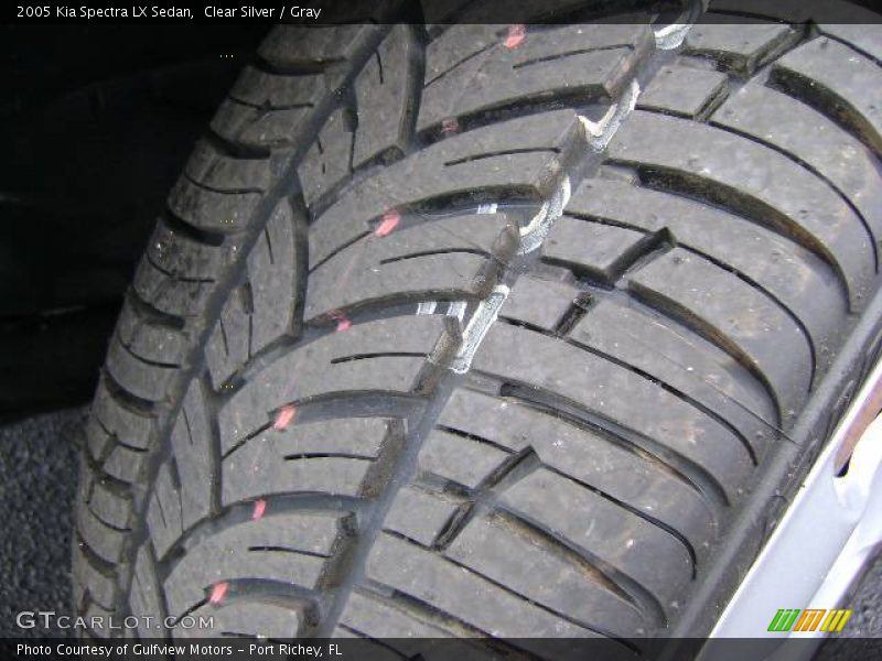 Clear Silver / Gray 2005 Kia Spectra LX Sedan