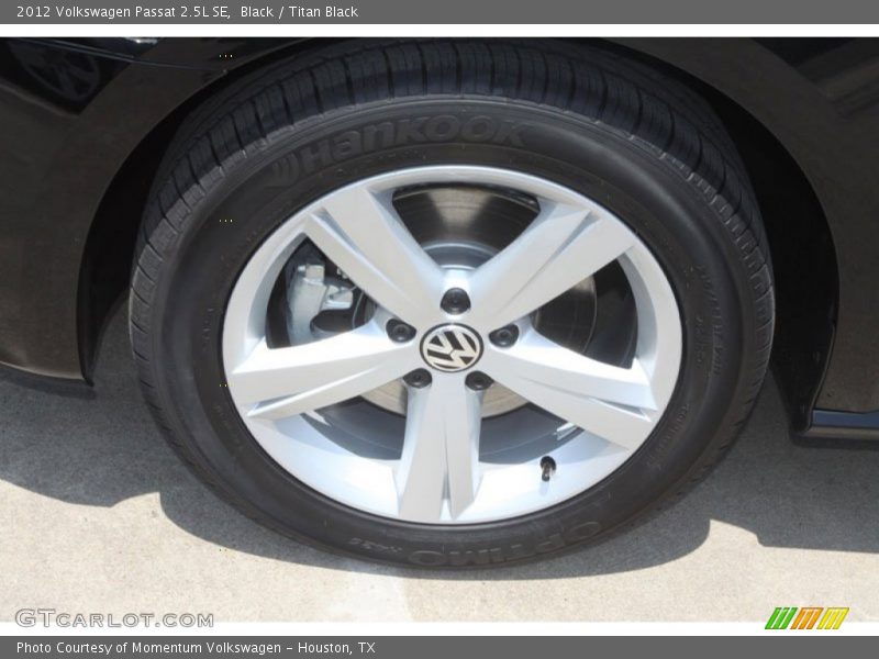 Black / Titan Black 2012 Volkswagen Passat 2.5L SE