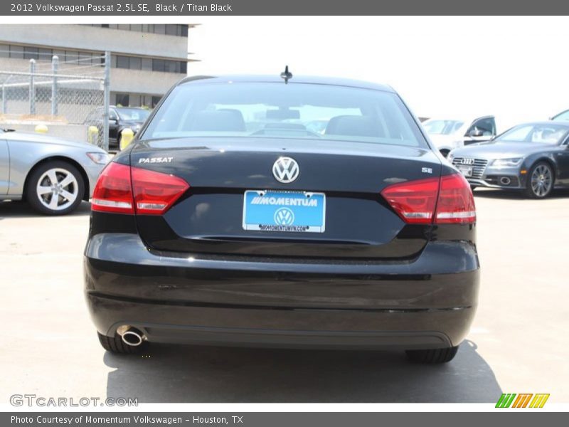 Black / Titan Black 2012 Volkswagen Passat 2.5L SE
